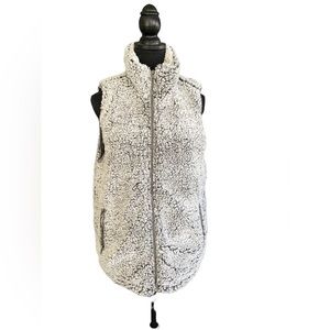 Thread + Supply Vest